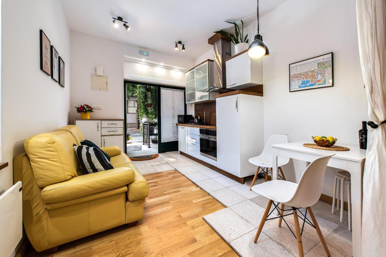 La Guardia Apartment With Free Private Parking Rijeka Exteriör bild